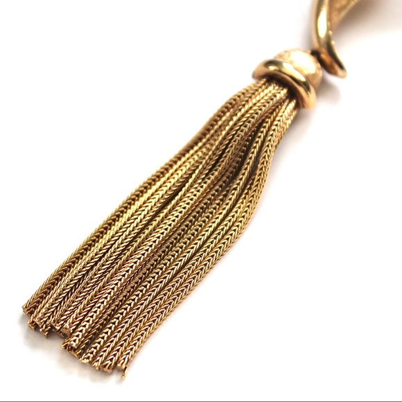 Vintage Crown Trifari Tassel Brooch Pin Large V Shape Ribbon Chain Fringe 1960s - Picture 4 of 6